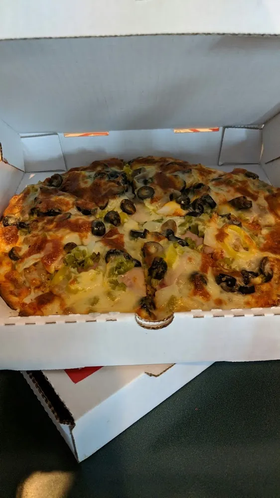 Deluxe Pizza